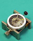 GIN TONIC dial 09.jpg__PID:41b3b8c8-399c-42d3-abbf-0e1658004efc